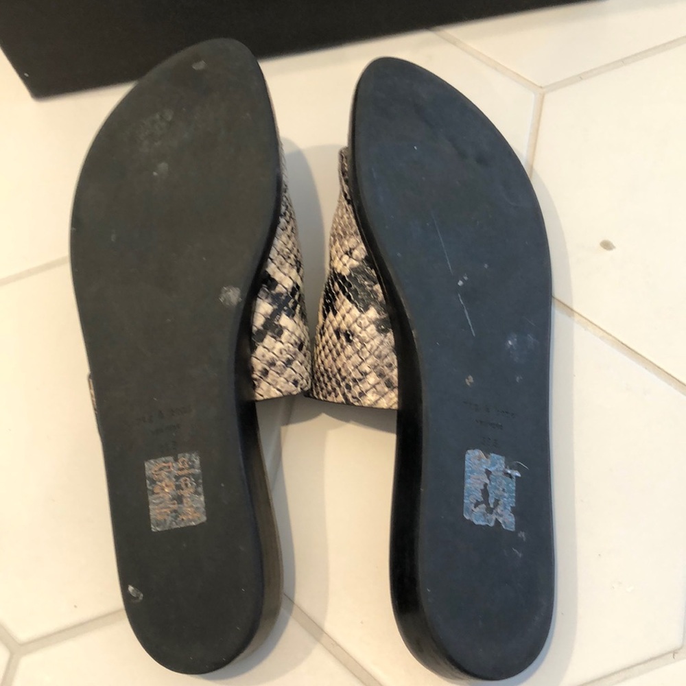 Sandals - Picture 5 of 6